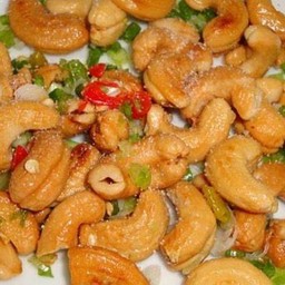 เม็ดมะม่วงทอดเกลือ