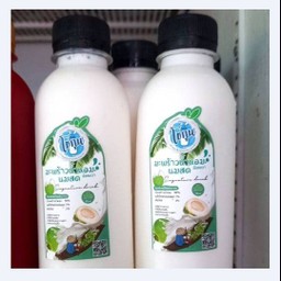 มะพร้าว น้ำหอม นมสด