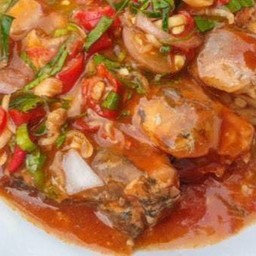 ยำปลากระป๋อง