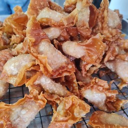 เกี๊ยวหมูทอด 8 ตัว