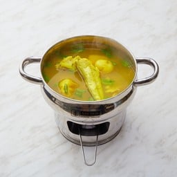 ปลาทรายต้มขมิ้น