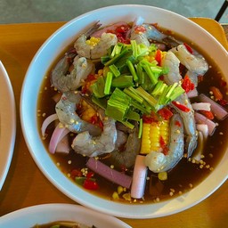 ยำกุ้งสด