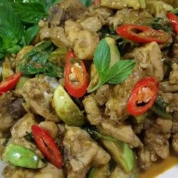 ตามสั่ง-ข้าวราด-ผัดพริกแกงเขียวหวาน