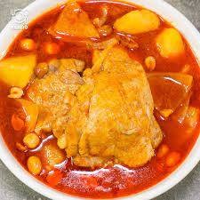 แกงมัสมั่นไก่กับข้าว