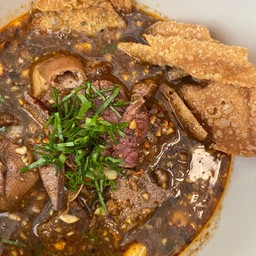 ต้มยำน้ำตกเนื้อ