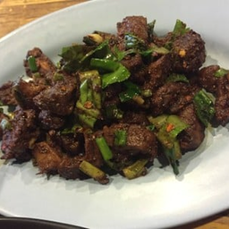 ก้อยเสือคั่ว