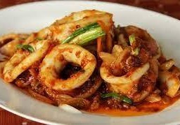 ผัดน้ำพริกเผา