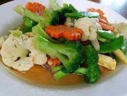 ผัดผักรวมเป็นกับ