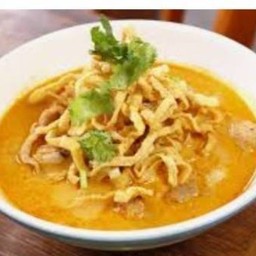 ข้าวซอยหมูหมัก