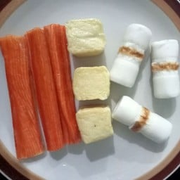 ชุดลูกชิ้นรวม 9 ลูก