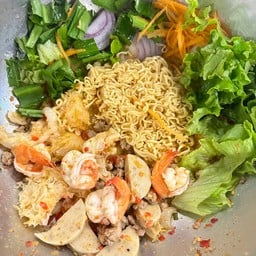 ยำมาม่า