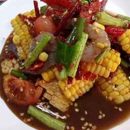 ตำปูปลาร้าข้าวโพดกุ้งสด