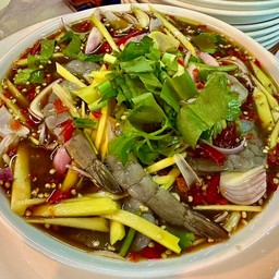 ยำมะม่วงกุ้งสด