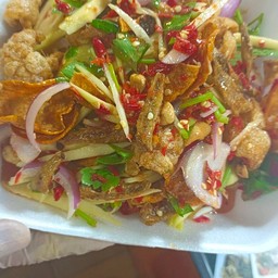 ยำ 3 กรอบ