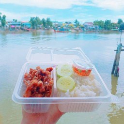 หิวอ่ะดิ พรุ่งนี้ค่อยลด ริมคลองยายมัย