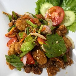 ยำไก่แซ่บ