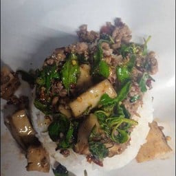 กระเพราหมูยอ+หมูสับราดข้าว