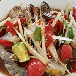 ตำปูม้ากุ้งสด