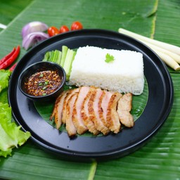 ข้าวคอหมูย่างแจ่ว