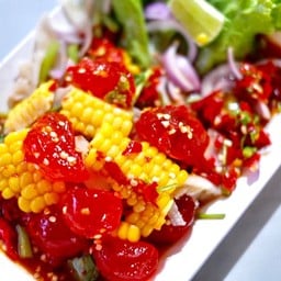 ยำข้าวโพดไข่แดงเค็ม