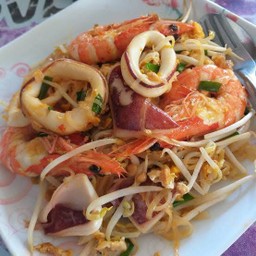 ผัดไทยทะเล