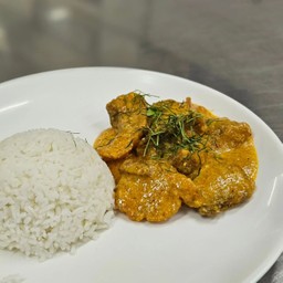 ข้าวราดฉู่ฉี่ปลากะพง