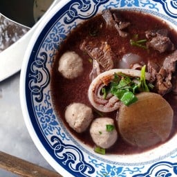 ข้าวหมูแดง-กรอบ บ้านอ้อม