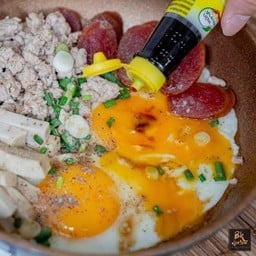 ข้าวไข่กะทะ เครื่องแน่นๆ