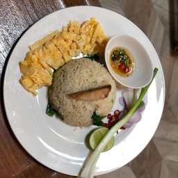 ข้าวผัดปลากุเลาเค็ม