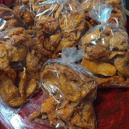 หนังไก่ทอด