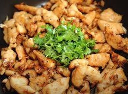 ไก่ทอดกระเทียมเป็นกับข้าว