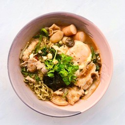 ชาบู หม่าล่าลิ่ว ลิ่ว ต้า ชุ่น