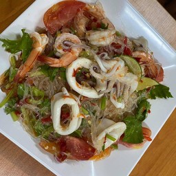 ยำวุ้นเส้นทะเล