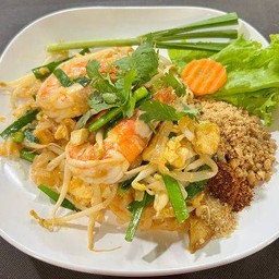 ผัดไทยกุ้งสด