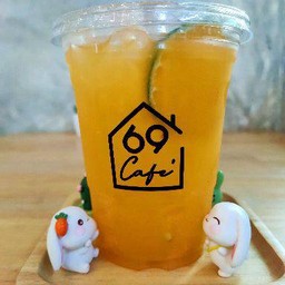 น้ำส้มคั้นสด