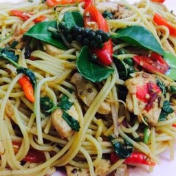 สปาเก็ตตี้ผัดฉ่าหมู