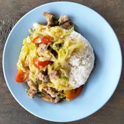 ผัดกะหล่ำปลี