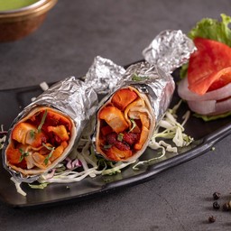 CHICKEN TIKKA ROLL