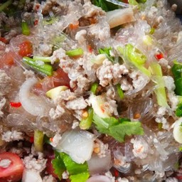 ยำวุ้นเส้นหมูสับ