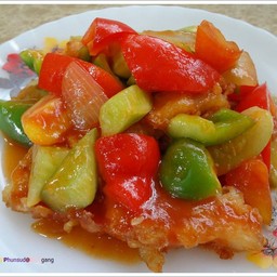 ผัดเปรี้ยวหวานกับข้าว