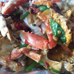 ปูผัดผงกะหรี่