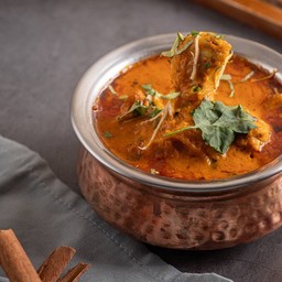 chicken curry (แกงกะหร่ีไก)