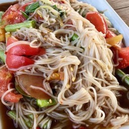 ตำซั่วขนมจีน