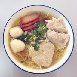 บะหมี่น้ำใส +หมูย่าง +หมูเด้ง