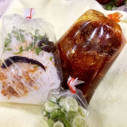 ขนมจีนน้ำเงี้ยวเชียงรายอร่อยอิ่มจุกๆ