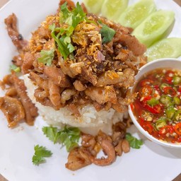 ข้าวไก่กระเทียมพริกไทย(ราดข้าว)