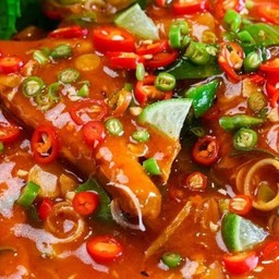 ยำปลากระป๋อง