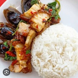 ใข่เยี่ยวม้าหมูกรอบ ใข่ดาว