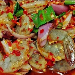 ยำกุ้งสด