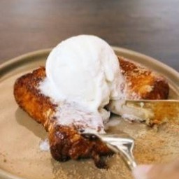 BROWN SUGAR CARAMELIZE TOAST + ICE CREAM